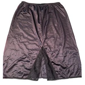 Loveble BLACK HALF SLIP XL Lace Trim Nylon Skirt, Stretchy  Waist Back Slit XL